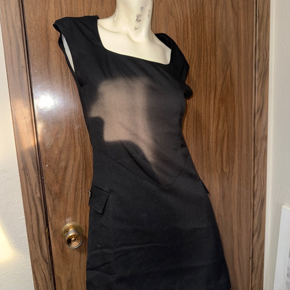 Classic Black Sleeveless Sheath Dress